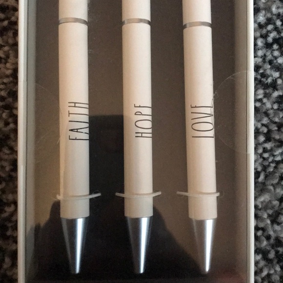 Rae Dunn Pen Set FAITH, HOPE, and LOVE - Picture 2 of 3